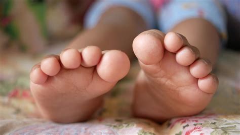 little girl feet